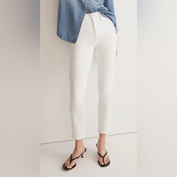 Madewell Denim - Madewell Stovepipe white Jeans  nwt size 33